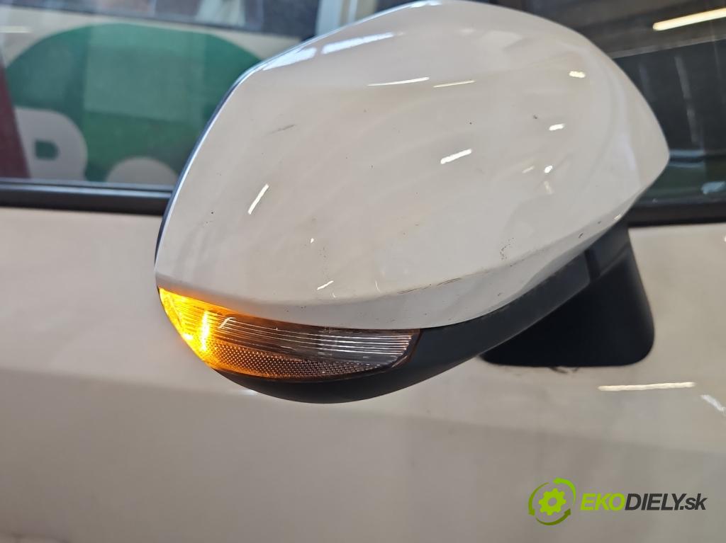 Toyota Corolla E21 2019- 1.8 16V 98 HP automatic 72 kW 1798 cm3 4- zrkadlo pravé  (Kľučka dverí ostatné)