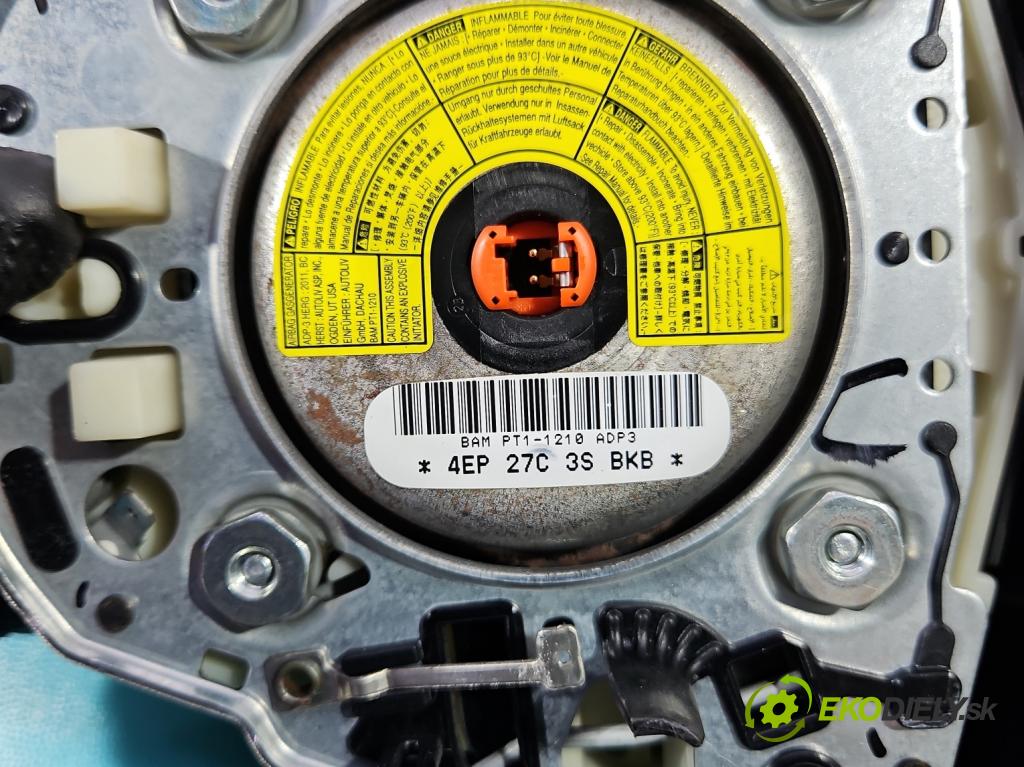 Toyota Auris I 2006-2013 1.3 16V 99 HP manual 73 kW 1329 cm3 5- volant  (Volant)