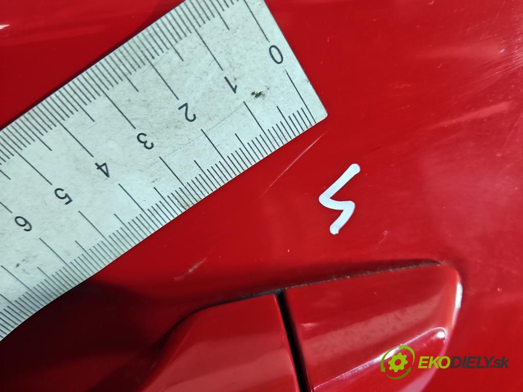 Hyundai I30 III 2016- 1.4 16V 100 HP manual 73.3 kW 1368 cm3 5- dvere zadné ľavé  (Kľučka dverí ostatné)