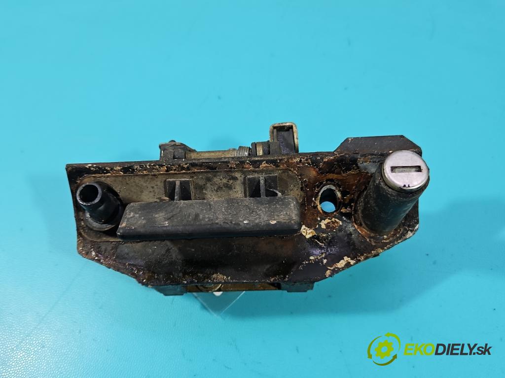 Vw Transporter T4 1990-2003 1.9d 61 HP manual 45 kW 1896 cm3 5- rukoväť kufrové dvere zadné 701829239B