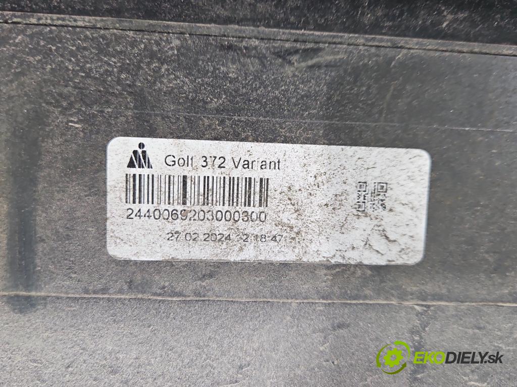 Vw Golf VII 2012-2020 1.6 tdi 105 HP manual 77 kW 1598 cm3 5- nárazník zadné 5G9807421 (Kľučka dverí ostatné)