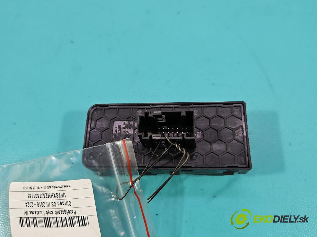 Citroen C3 III 2016-2024 1.2 12V 82 HP manual 60 kW 1199 cm3 5- prepínač okien spätných zrkadiel 98148907ZD