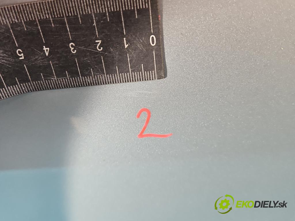 Toyota Auris I 2006-2013 1.3 16V 99 HP manual 73 kW 1329 cm3 5- dvere zadné ľavé  (Kľučka dverí ostatné)