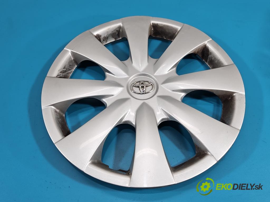Toyota Auris I 2006-2013 1.3 16V 99 HP manual 73 kW 1329 cm3 5- puklice komplet 42602-02370