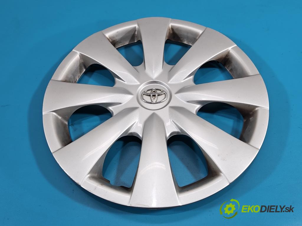 Toyota Auris I 2006-2013 1.3 16V 99 HP manual 73 kW 1329 cm3 5- puklice komplet 42602-02370