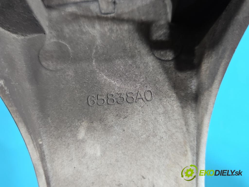 Toyota Auris I 2006-2013 1.3 16V 99 HP manual 73 kW 1329 cm3 5- puklice komplet 42602-02370