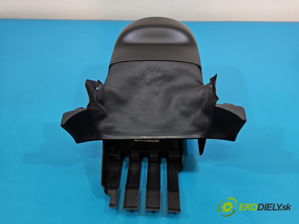 Audi A3 8V 2013-2020 1.8 TFSI 179KM automatic 132 kW 1798 cm3 4- kryt plast 8V0953512A