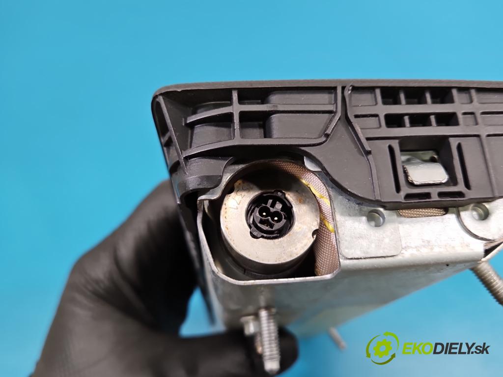 Audi A3 8V 2013-2020 1.8 TFSI 179KM automatic 132 kW 1798 cm3 4- airbag vzduch: 8V0880842A