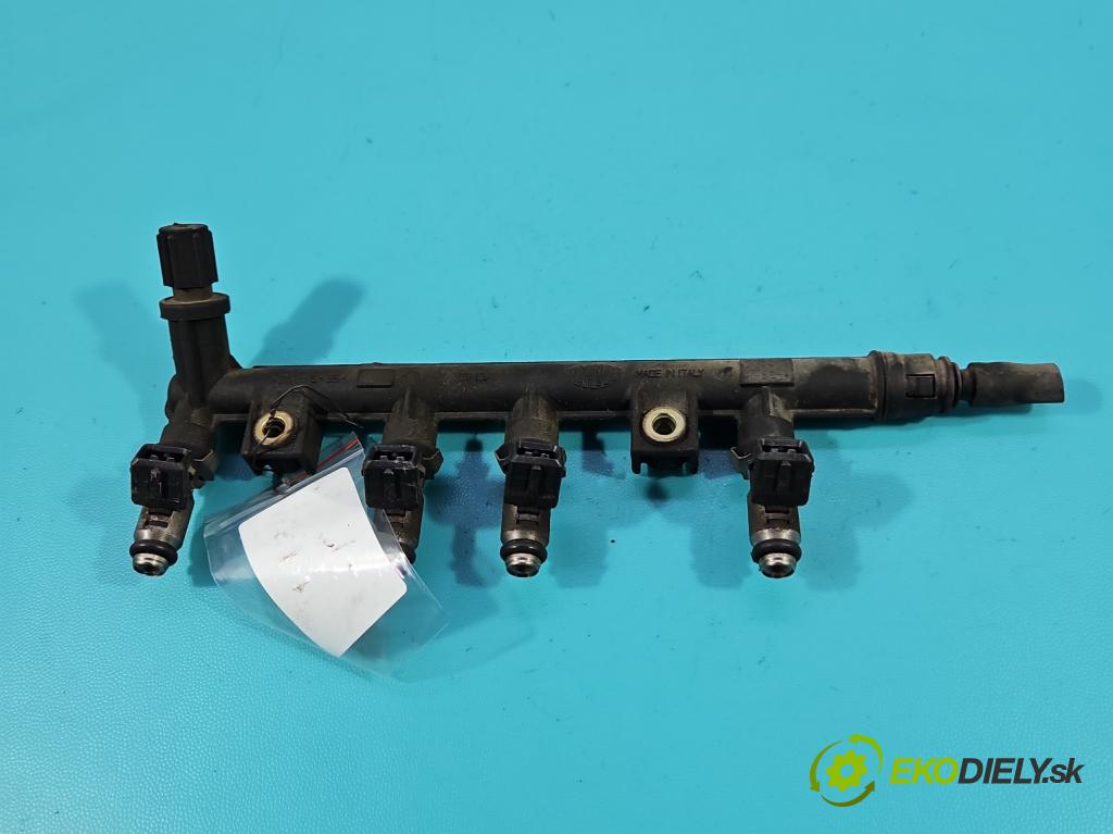 Fiat Panda II 2003-2012 1.2 8V 60 HP manual 44 kW 1242 cm3 5- vstrek IWP095 (Vstrekovač paliva)