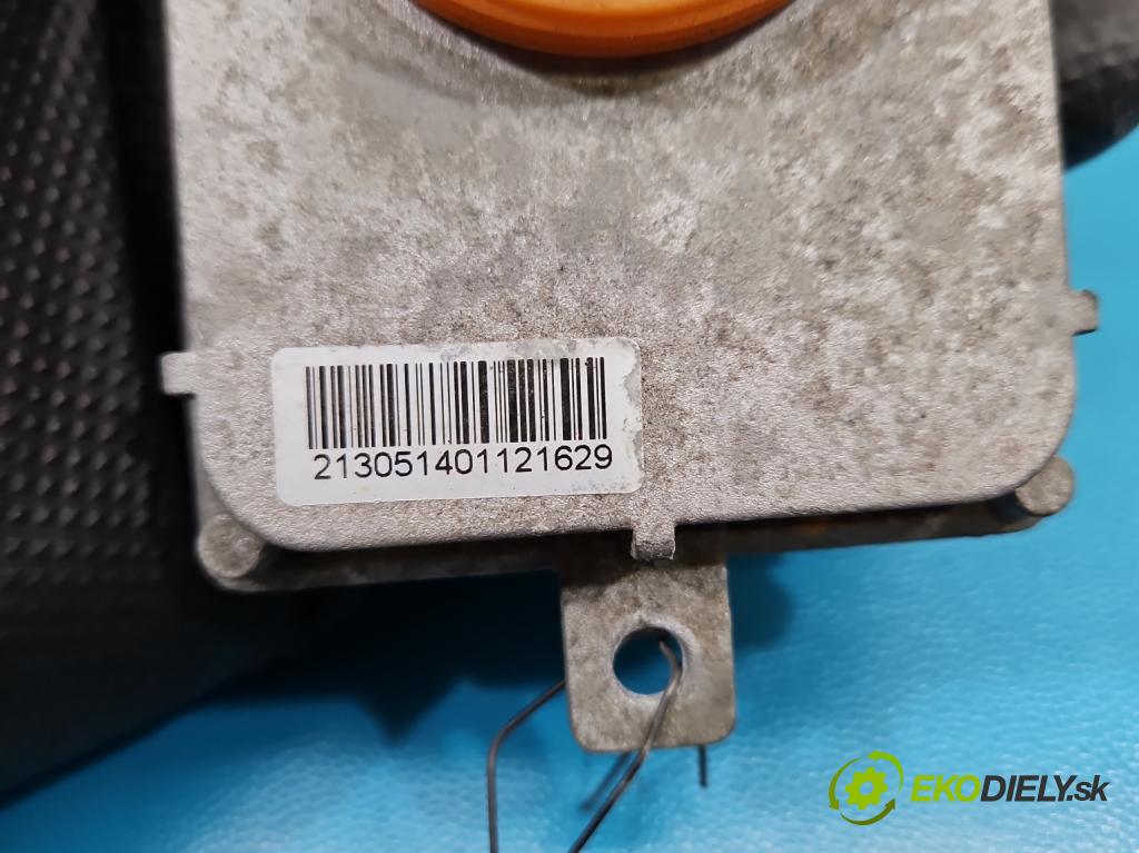 Audi A3 8V 2013-2020 1.8 TFSI 179KM automatic 132 kW 1798 cm3 4- střídač: xenon 8K0941597B (Riadiaca jednotka xenónu)