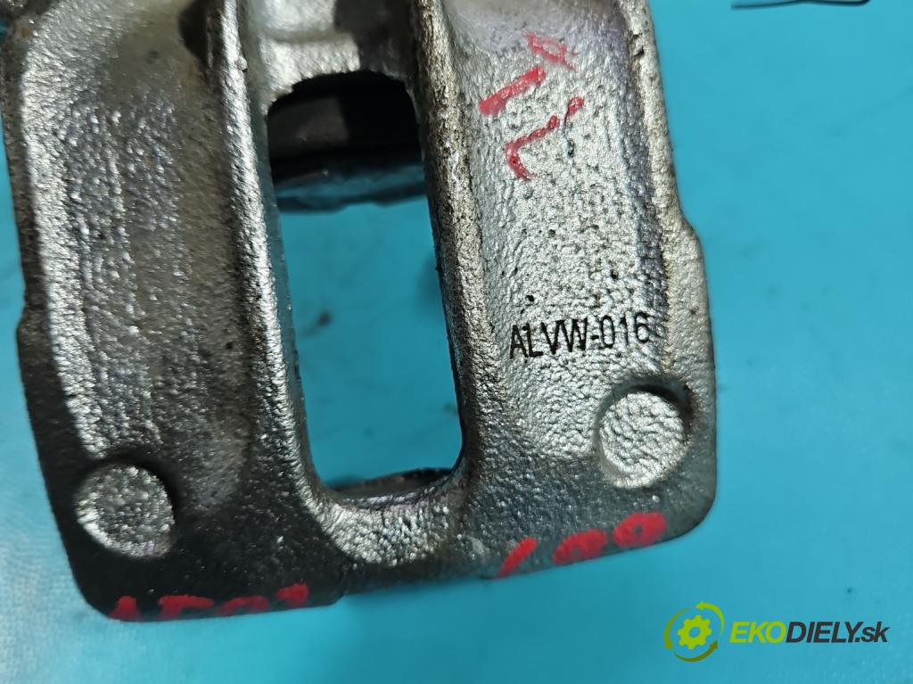 Audi A4 B5 1994-2001 1.8 20V 125 HP manual 92 kW 1781 cm3 4- brzdič zadné ľavý  (Kľučka dverí ostatné)