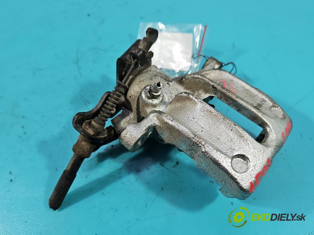 Audi A4 B5 1994-2001 1.8 20V 125 HP manual 92 kW 1781 cm3 4- brzdič zadné ľavý  (Kľučka dverí ostatné)