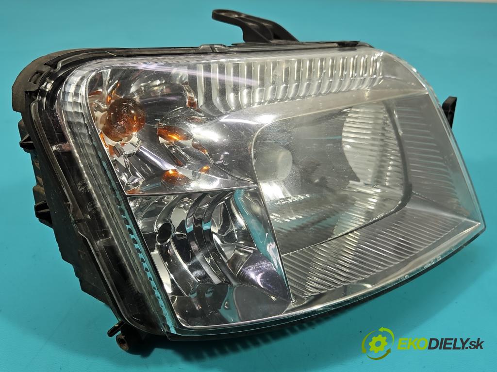 Fiat Panda II 2003-2012 1.2 8V 60 HP manual 44 kW 1242 cm3 5- Reflektor: pravý  (Svetlo predné pravé)