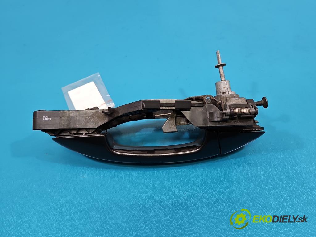 Vw Passat B7 2010-2014 2.0 tdi 140 hp automatic 103 kW 1968 cm3 5- klika přední levé 3C0837885H (Vnější přední levá klika dveří)