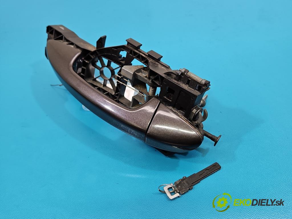 Vw Passat B7 2010-2014 2.0 tdi 140 hp automatic 103 kW 1968 cm3 5- klika přední levé 3C0837885H (Vnější přední levá klika dveří)