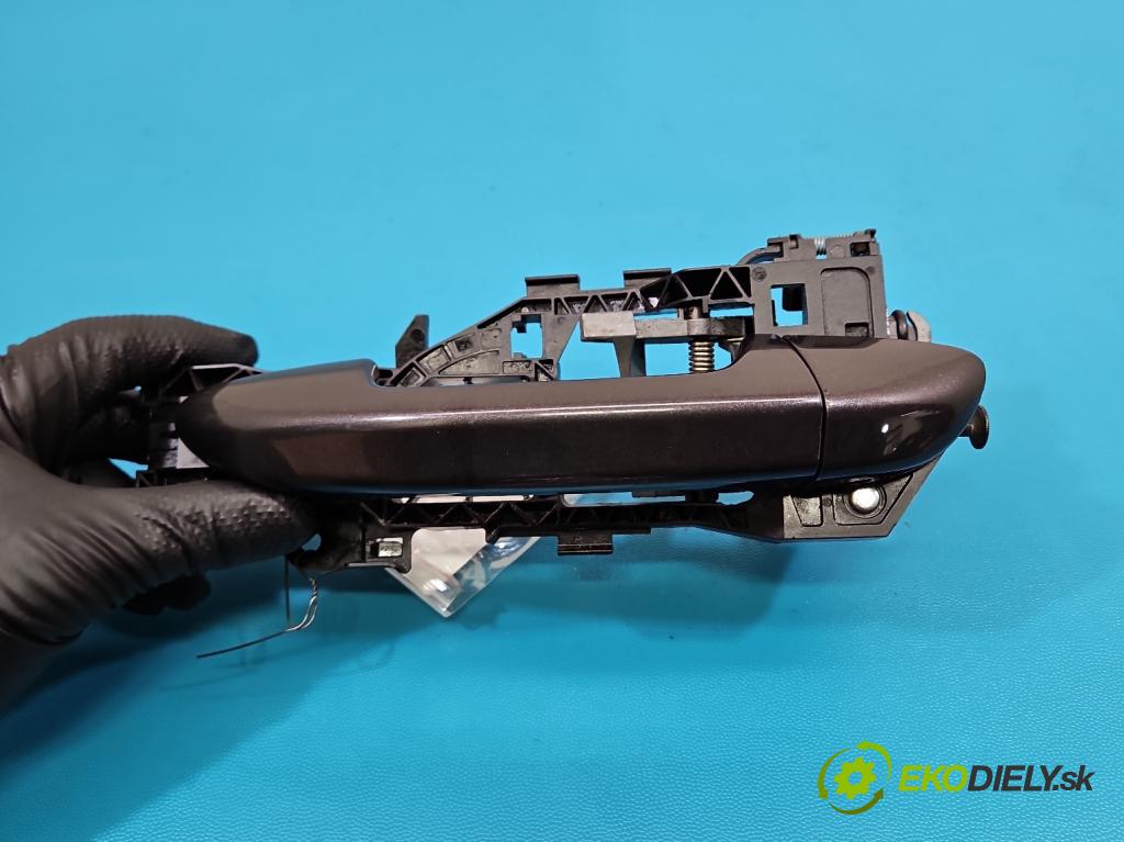 Vw Passat B7 2010-2014 2.0 tdi 140 hp automatic 103 kW 1968 cm3 5- klika přední levé 3C0837885H (Vnější přední levá klika dveří)