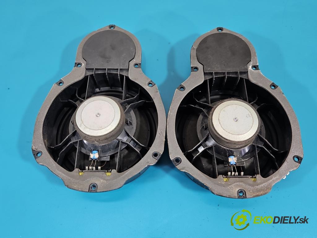 Vw Passat B7 2010-2014 2.0 tdi 140 hp automatic 103 kW 1968 cm3 5- reproduktory komplet 3C8035454