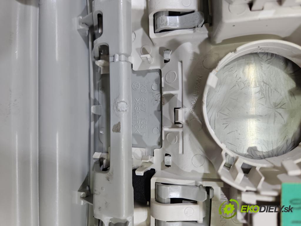 Vw Passat B7 2010-2014 2.0 tdi 140 HP automatic 103 kW 1968 cm3 5- svetlo / reflektor interiéra 3C0867489C