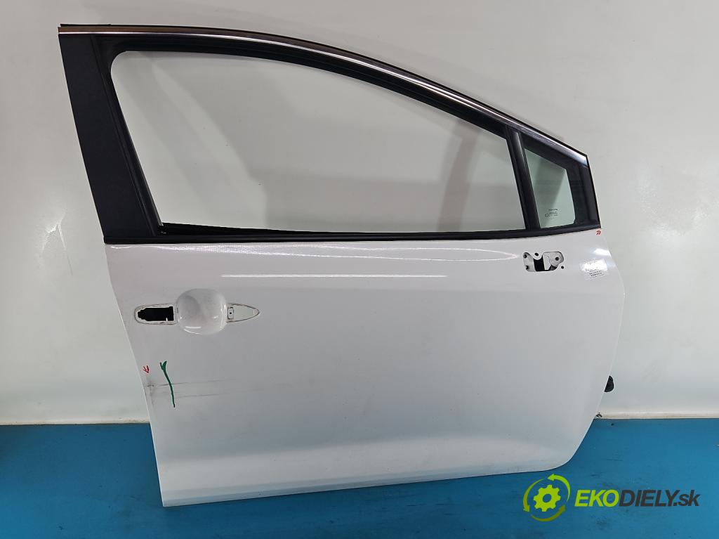 Toyota Corolla E21 2019- 1.8 16V 98 HP automatic 72 kW 1798 cm3 4- dvere predné pravé  (Kľučka dverí ostatné)
