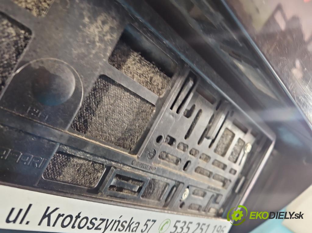 Vw Passat B7 2010-2014 2.0 tdi 140 hp automatic 103 kW 1968 cm3 5- zadní kufrové dveře  (Zadní kapota (kufr))