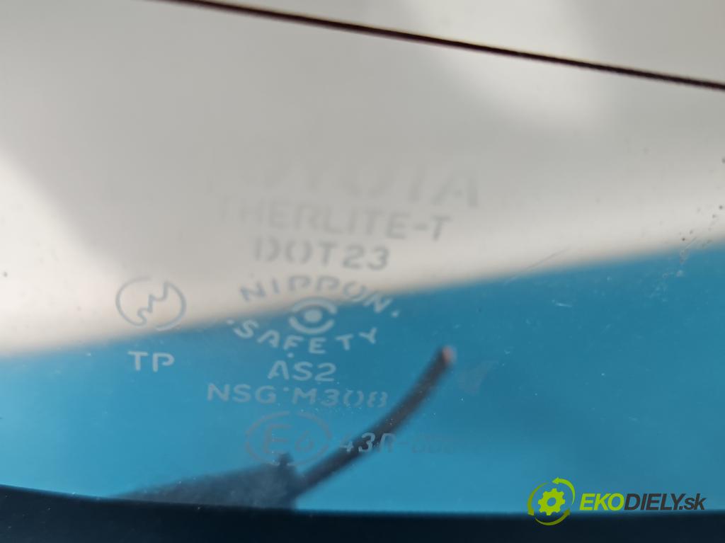 Toyota Corolla E11 1997-2002 1.4 16V 86 HP manual 63 kW 1332 cm3 3- sklo zadná (Sklo zadné)