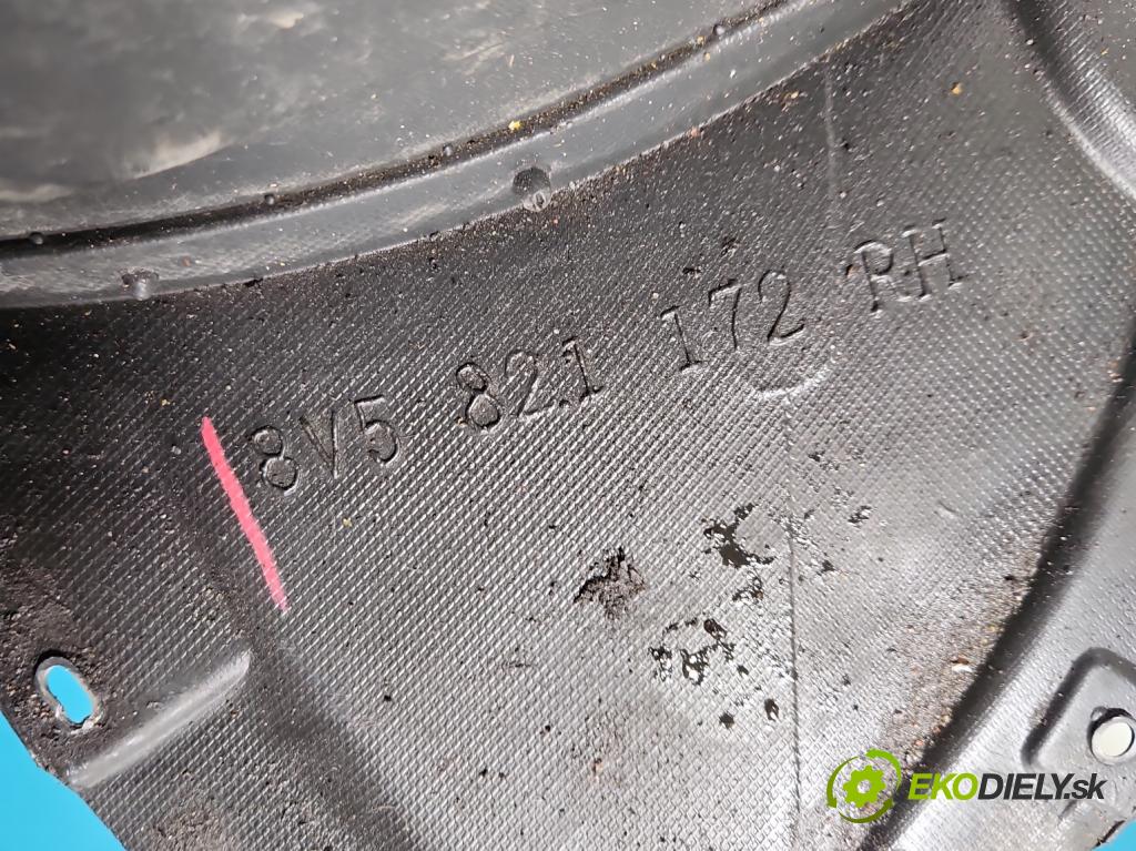 Audi A3 8V 2013-2020 1.8 TFSI 179KM automatic 132 kW 1798 cm3 4- Blatník: predné pravé 8V5821172