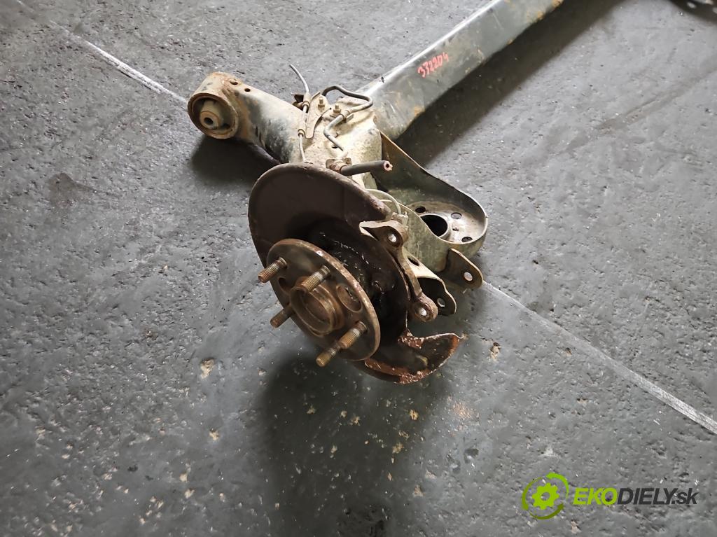 Toyota Auris I 2006-2013 1.3 16V 99 HP manual 73 kW 1329 cm3 5- zadna výstuha (Výstuha zadná)