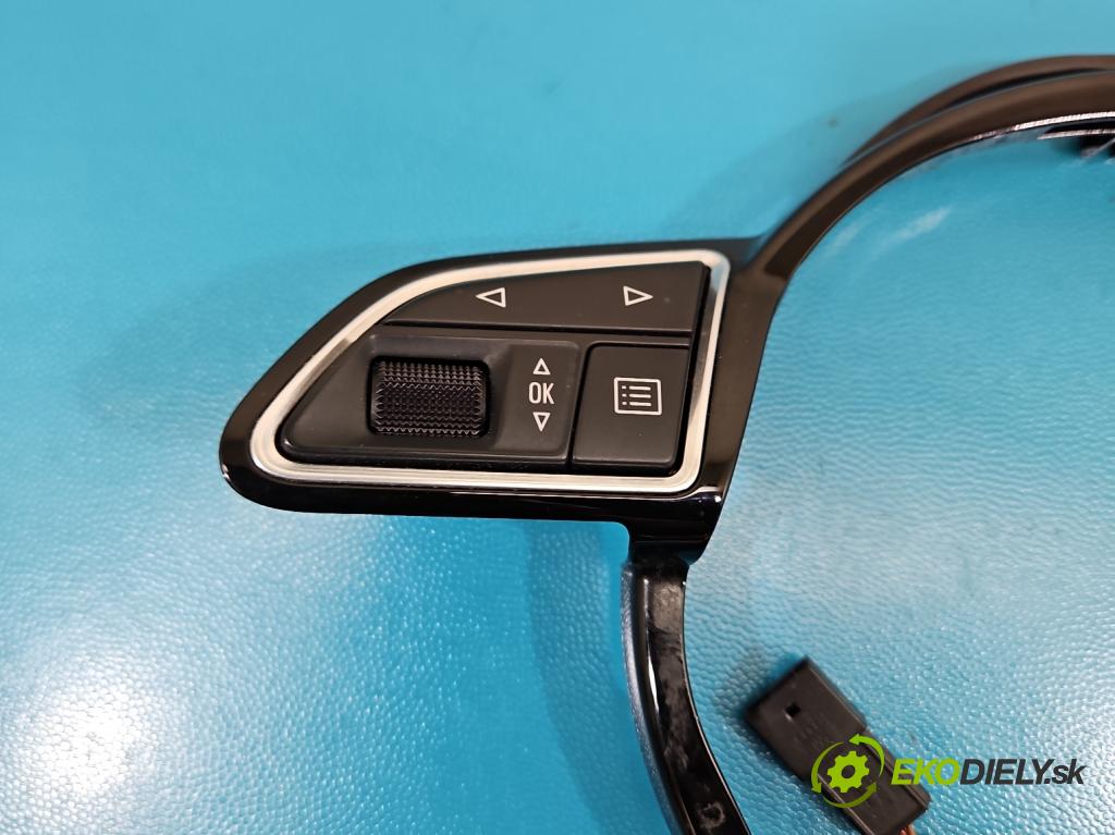 Audi A3 8V 2013-2020 1.8 TFSI 179KM automatic 132 kW 1798 cm3 4- prepínač multifunkční: řízení: 8U0951523A (Prepínacie páčky pod volantom)