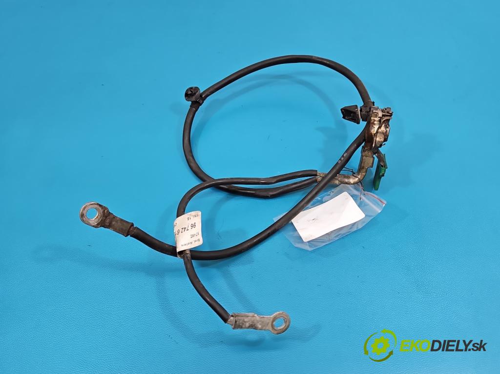 Citroen C5 II 2008-2017 2.0 hdi 140 hp manual 103 kW 1997 cm3 5- kontakt mínus: 9674261380