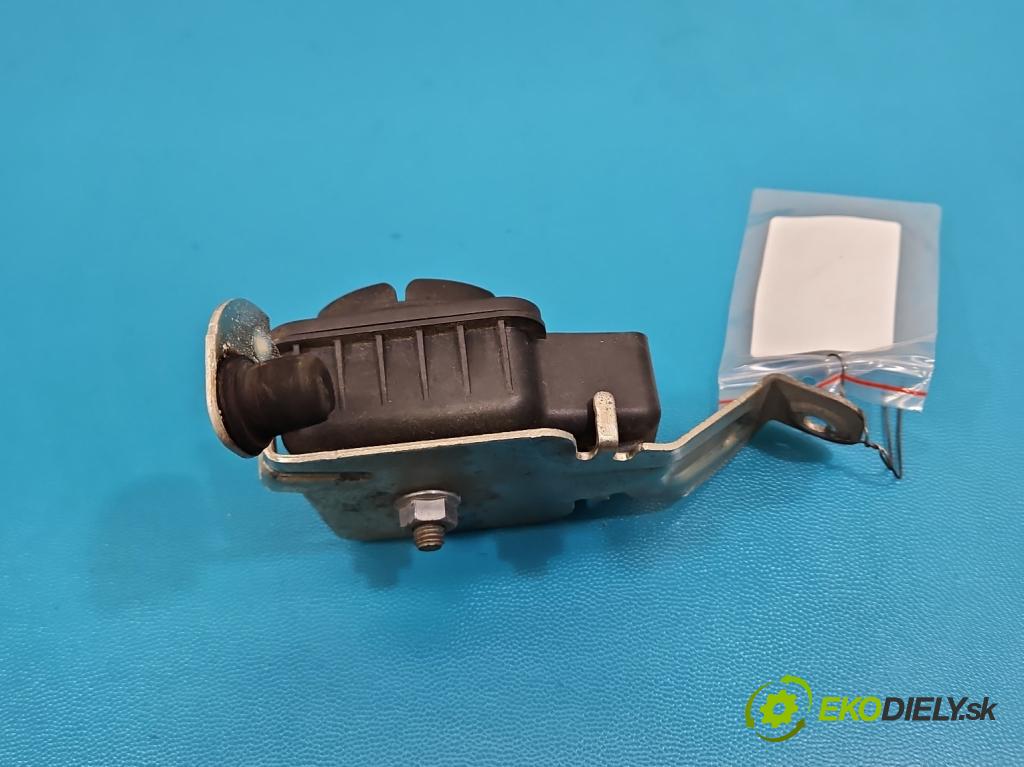 Audi A3 8V 2013-2020 1.8 TFSI 179KM automatic 132 kW 1798 cm3 4- Alarm 8V1951285