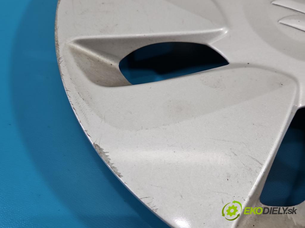 Suzuki Celerio 1.0 12V 68 HP manual 50 kW 998 cm3 5- puklica