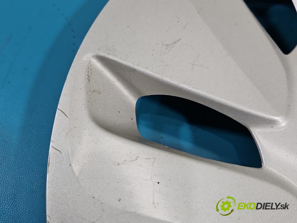 Suzuki Celerio 1.0 12V 68 HP manual 50 kW 998 cm3 5- puklica