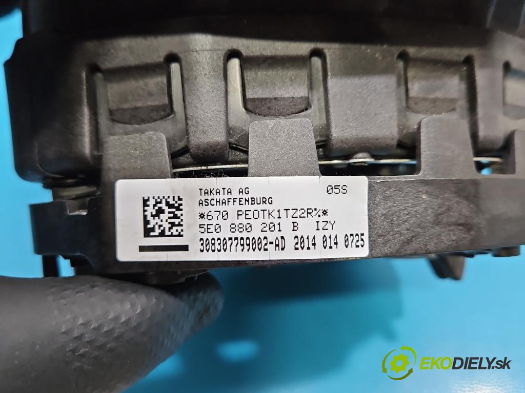 Skoda Octavia III 2013- 2.0 tdi 150 HP manual 110 kW 1968 cm3 5- airbag vzduch: Řidiči: 5E0880201B (Airbag)