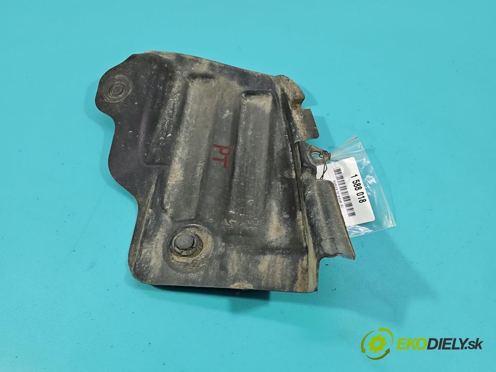 Suzuki Celerio 1.0 12V 68 HP manual 50 kW 998 cm3 5- Blatník: zadné pravé 72811-76M00
