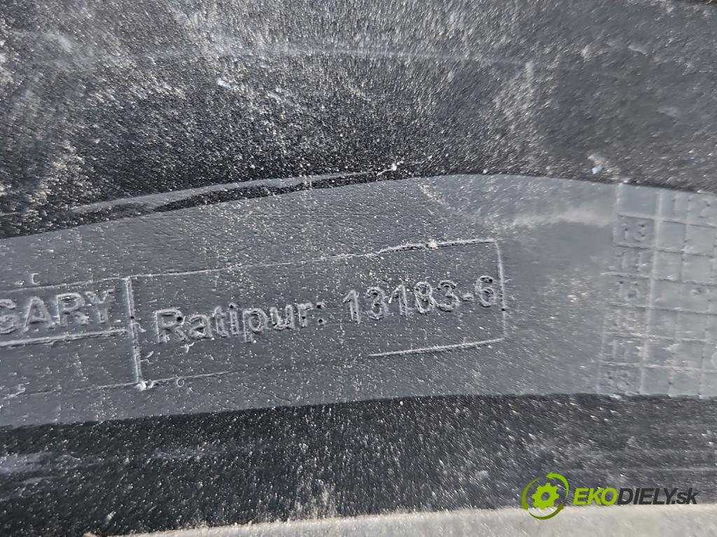 Suzuki Celerio 1.0 12V 68 HP manual 50 kW 998 cm3 5- lišta blatník zadné ľavé 990E0-84M09-000