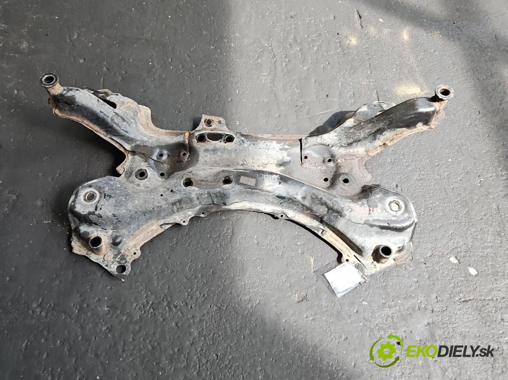 Toyota Auris I 2006-2013 1.3 16V 99 hp manual 73 kW 1329 cm3 5- výztuha motoru 