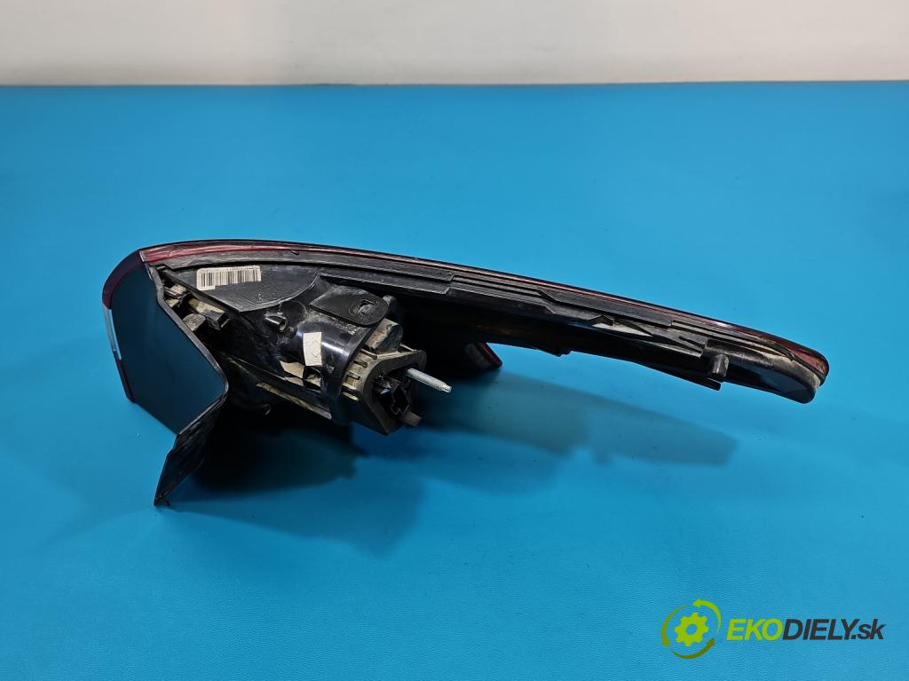 Citroen C5 II 2008-2017 2.0 hdi 140 hp manual 103 kW 1997 cm3 5- světlo zadní levé blatník: