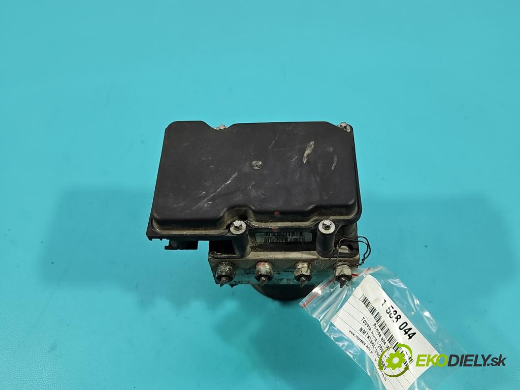 Toyota Auris I 2006-2013 1.3 16V 99 HP manual 73 kW 1329 cm3 5- čerpadlo abs 0265800986 (Pumpa ABS)