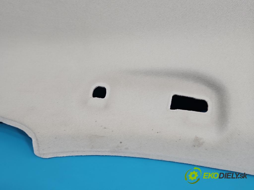 Toyota Corolla E21 2019- špinavý: