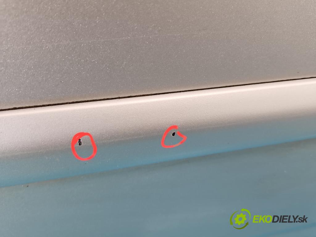 Toyota Corolla E12 2001-2009 2.0 D4D 116 HP manual 85 kW 1995 cm3 5- dvere predné pravé  (Kľučka dverí ostatné)
