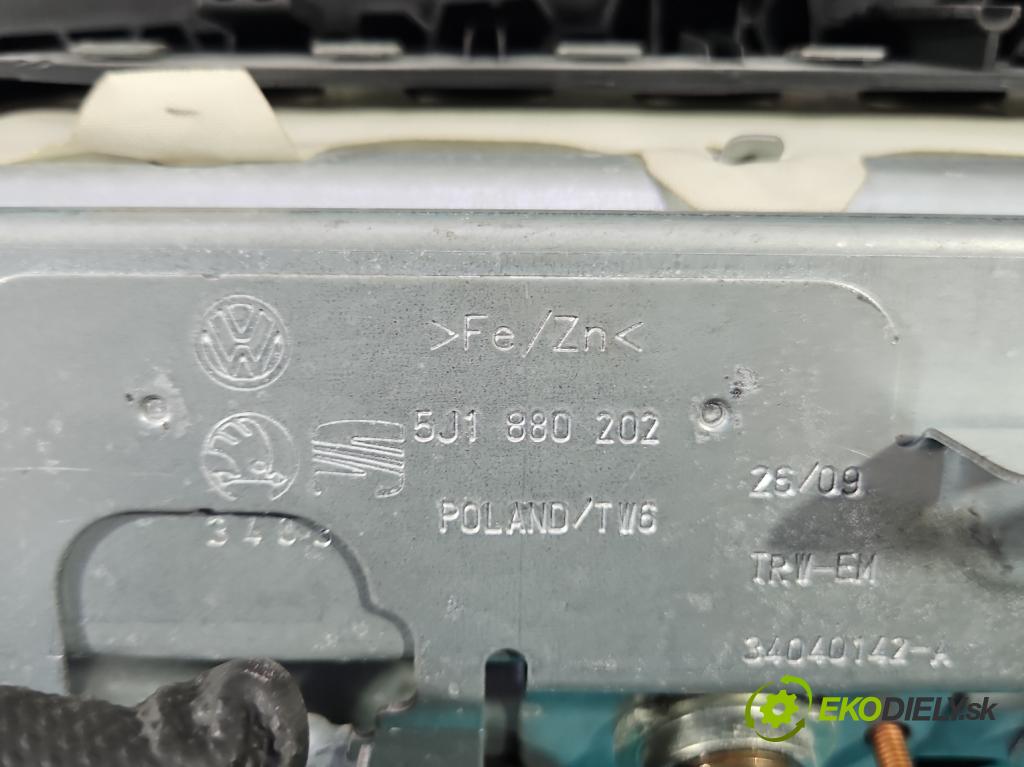 Skoda Fabia II 2007-2014 1.4 tdi 69KM manual 51 kW 1422 cm3 5- airbag vzduch: spolujezdce: 5J1880202C (Airbag)