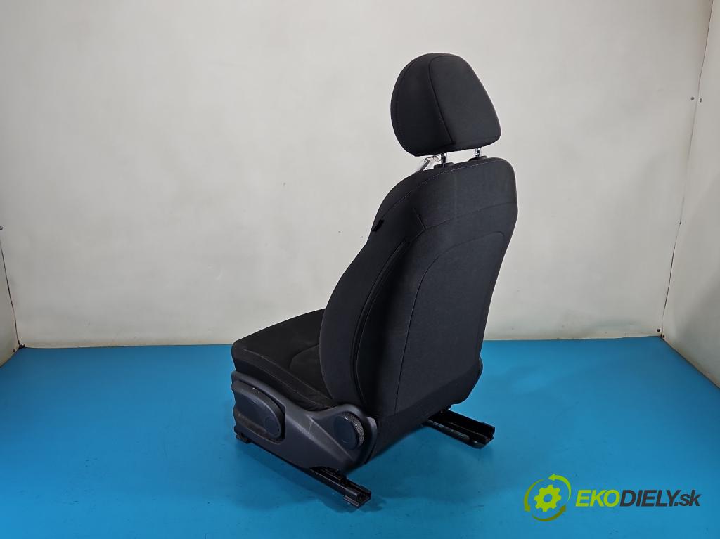 Hyundai I30 III 2016- 1.4 16V 100 HP manual 73.3 kW 1368 cm3 5- Sedačka ľavý  (Sedadlo)