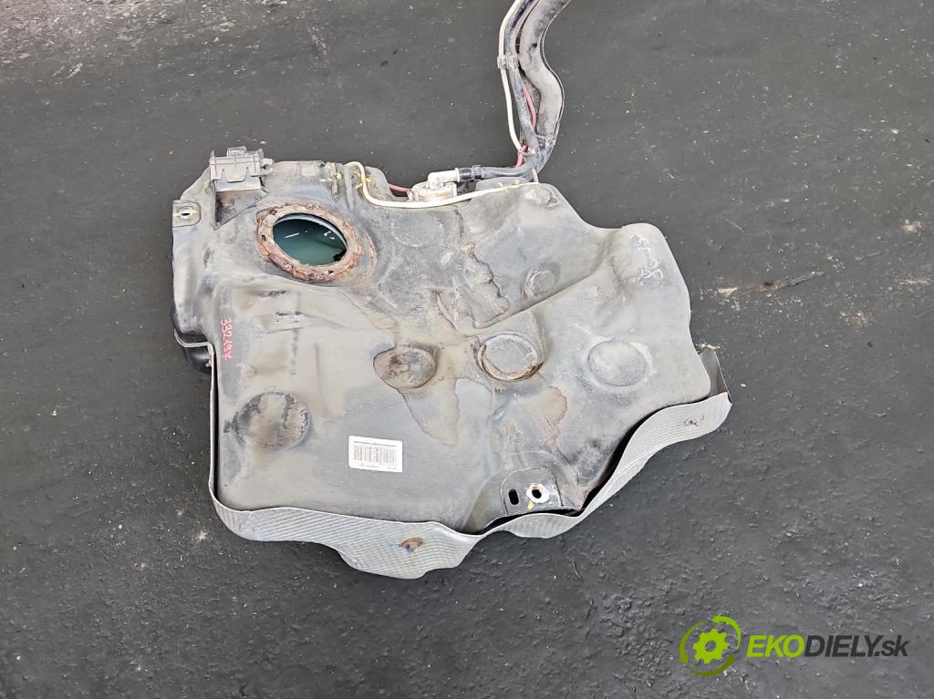 Audi A3 8V 2013-2020 1.8 TFSI 179KM automatic 132 kW 1798 cm3 4- Nádrž: palivo 5Q0201021 (Palivová nádrž)