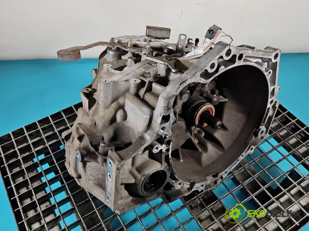 Toyota Auris I 2006-2013 1.3 16V 99 hp manual 73 kW 1329 cm3 5- převodovka stupňová manual 31115-0D090