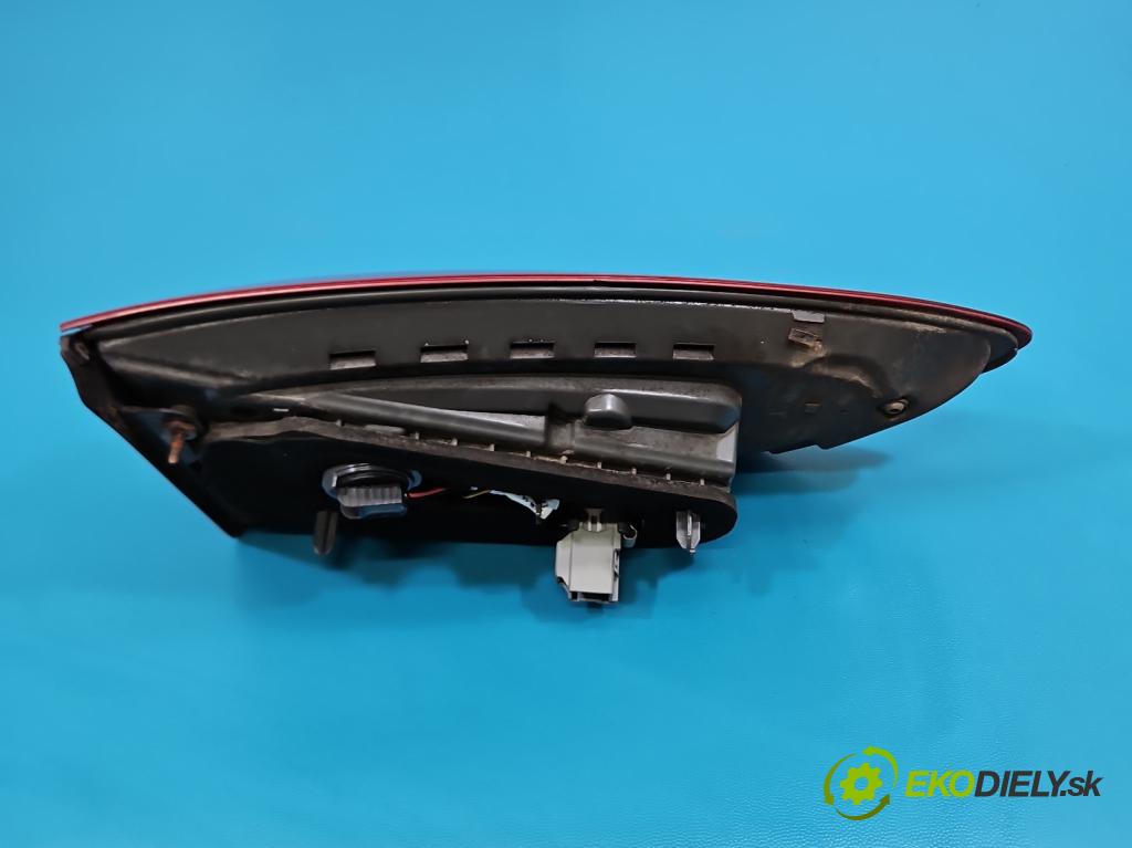 Ford Mondeo Mk5 2014-2022 2.0 tdci 150 HP automatic 110 kW 1997 cm3 5- svetlo / reflektor zadné pravé DS73-13A602-CG (Kľučka dverí ostatné)