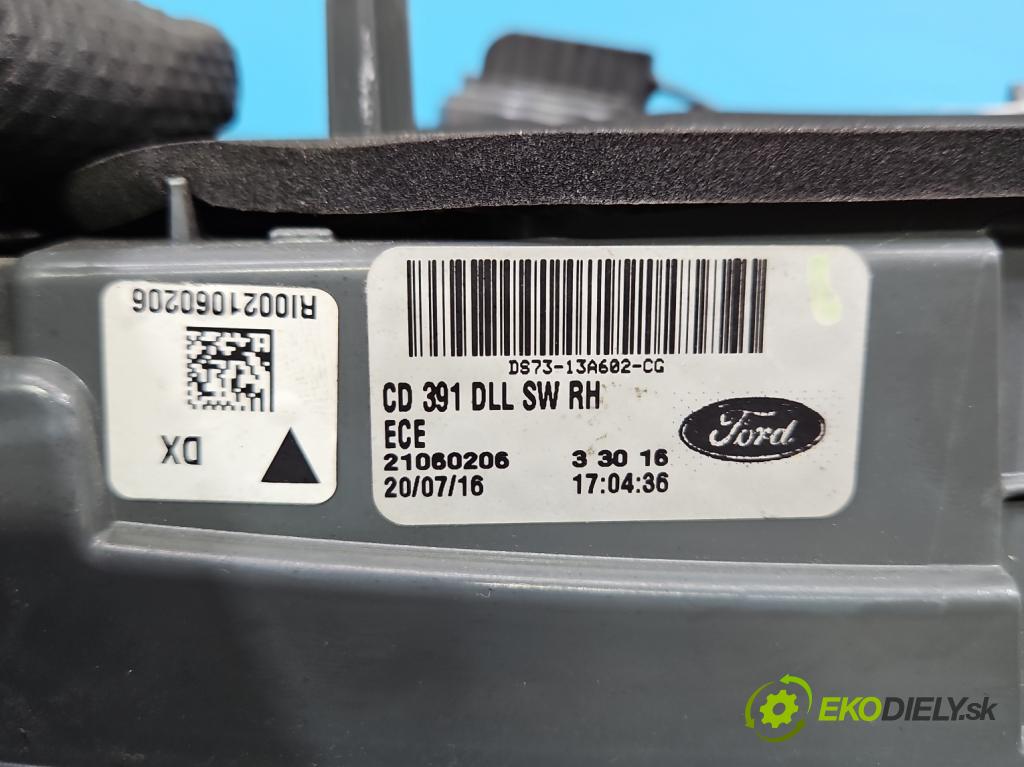 Ford Mondeo Mk5 2014-2022 2.0 tdci 150 HP automatic 110 kW 1997 cm3 5- svetlo / reflektor zadné pravé DS73-13A602-CG (Kľučka dverí ostatné)