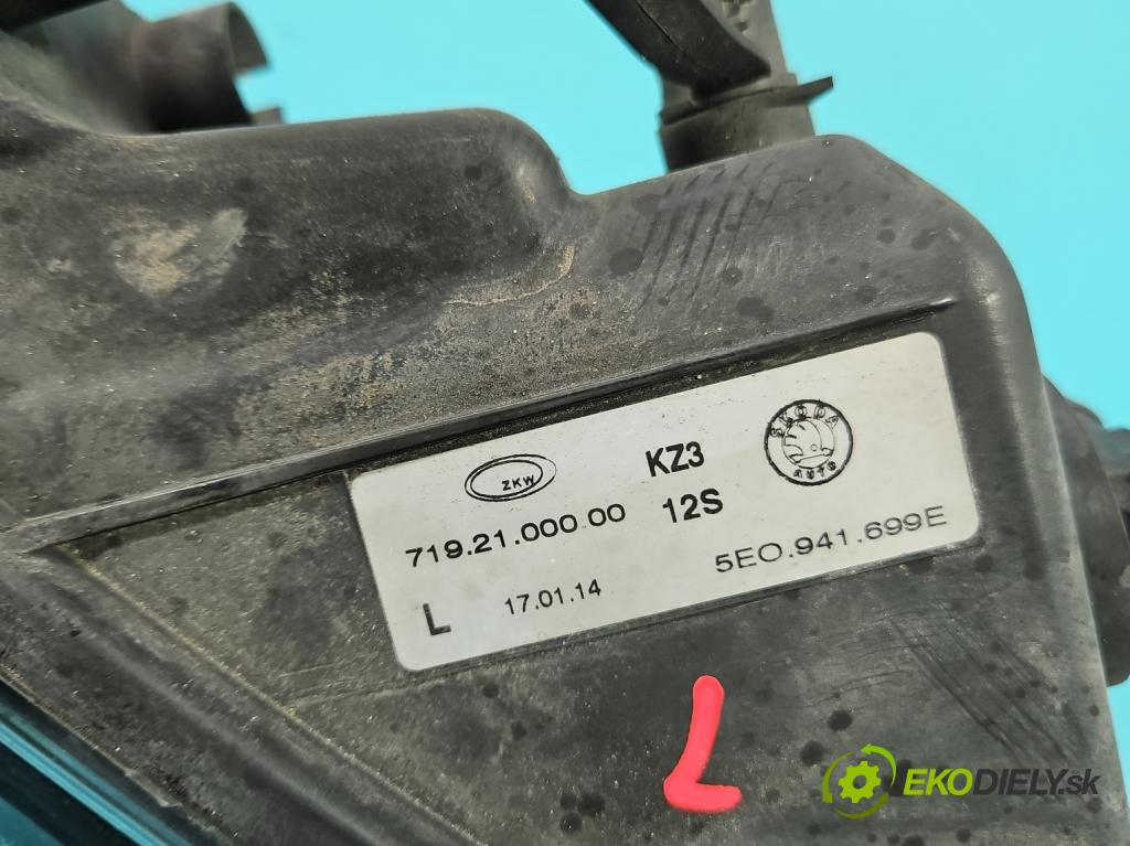 Skoda Octavia III 2013- 2.0 tdi 150 HP manual 110 kW 1968 cm3 5- Halogen ľavý 5E0941699E (Kľučka dverí ostatné)