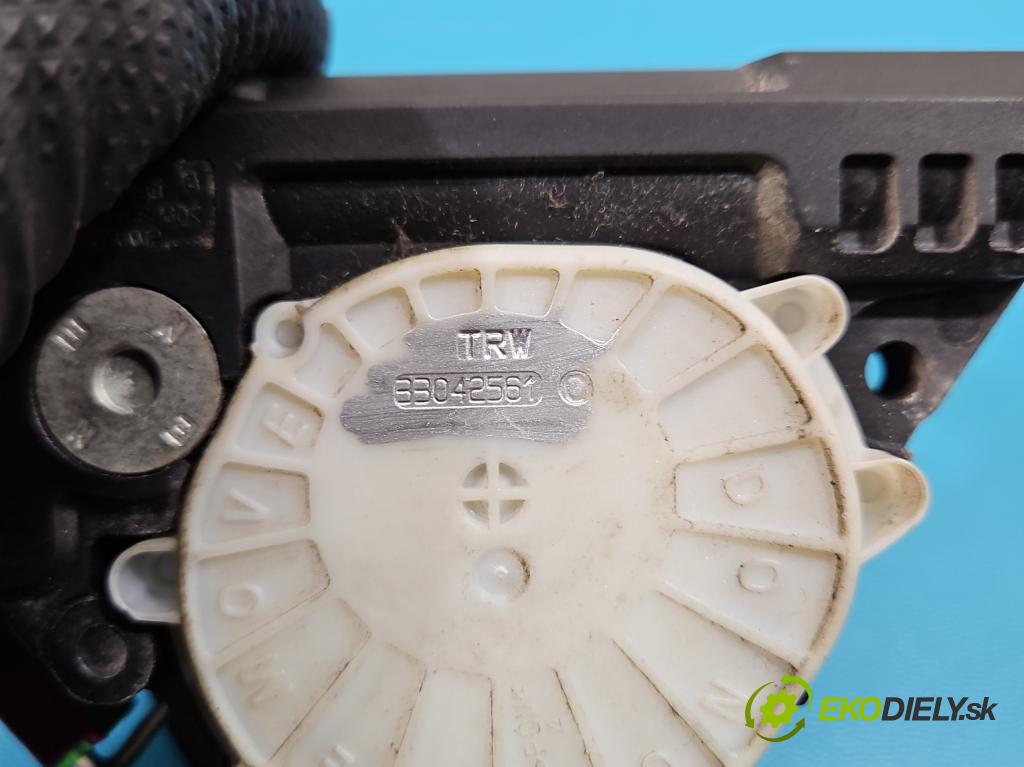 Skoda Fabia II 2007-2014 1.4 tdi 69KM manual 51 kW 1422 cm3 5- pas bezpečnosť: predné pravý 5J0858472