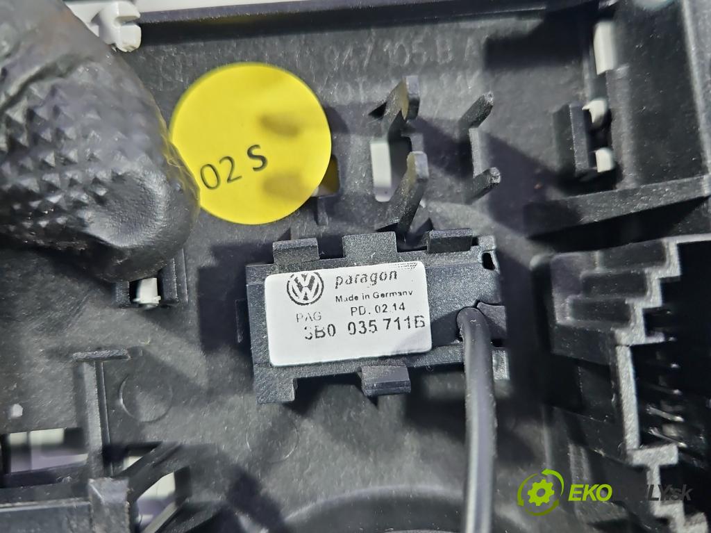 Skoda Octavia III 2013- 2.0 tdi 150 HP manual 110 kW 1968 cm3 5- svetlo / reflektor interiéra 5E0947105B