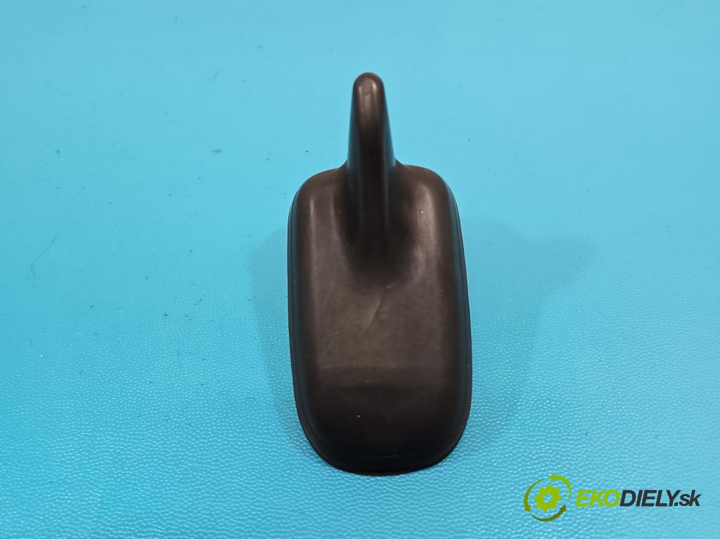 Audi A3 8V 2013-2020 1.8 TFSI 179KM automatic 132 kW 1798 cm3 4- Antena 8V0035503F
